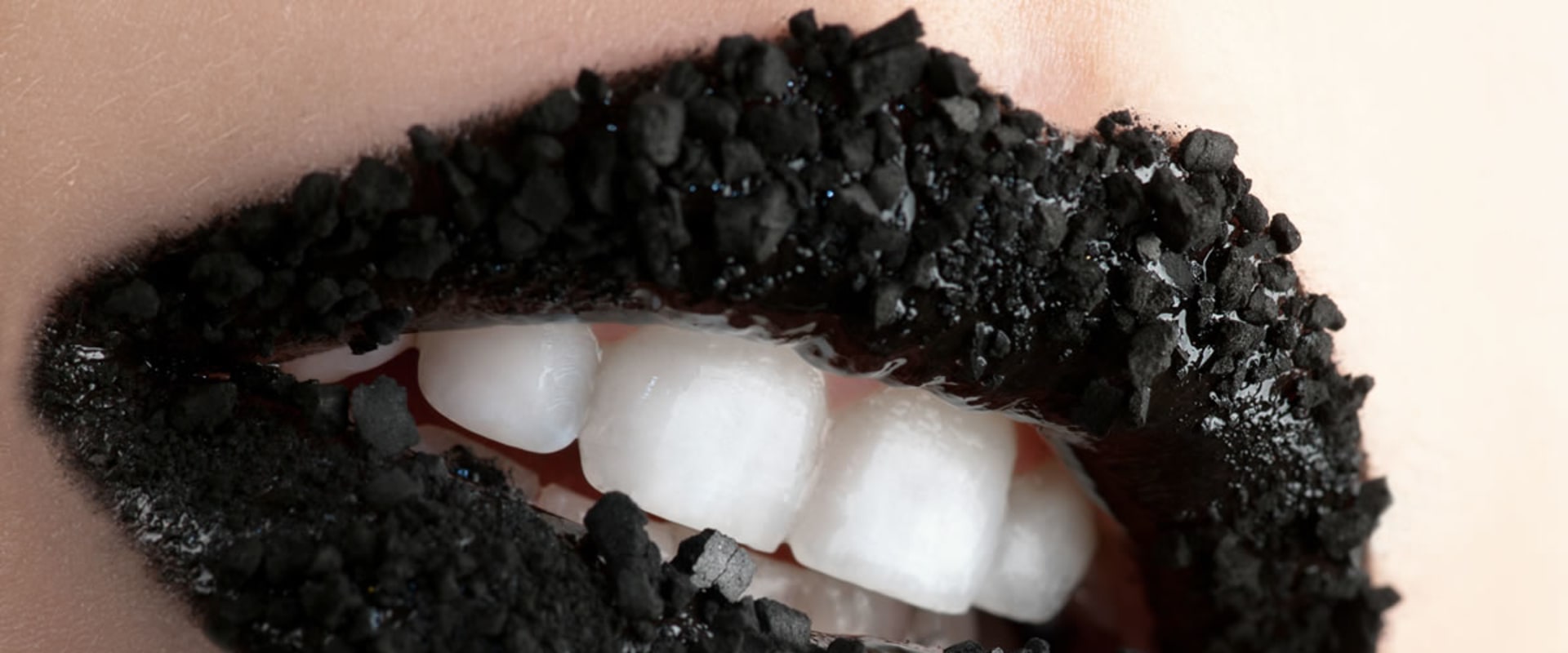 Activated Charcoal Powder: The Natural Teeth Whitening Solution